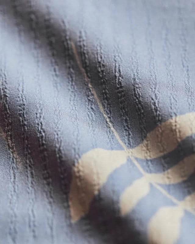 7 diamonds Ciro Camp shirt in dusk blue colorway, close up fabric detail  view