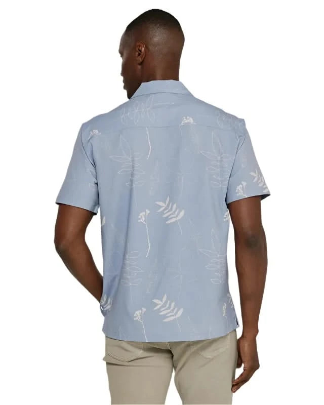 Model wearing 7 diamonds Ciro Camp shirt in dusk blue colorway, rear view