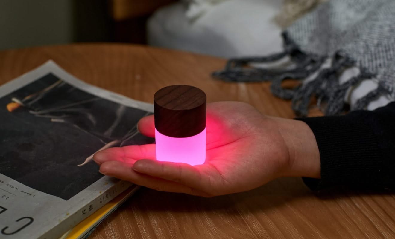 Ginko Designs lamella Light with colored light illuminated