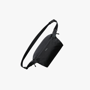 Bellroy Lite Sling in Black, front view - The Simple Man