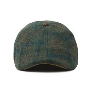 Front view of Irish Rose Peaky flat cap with green brim