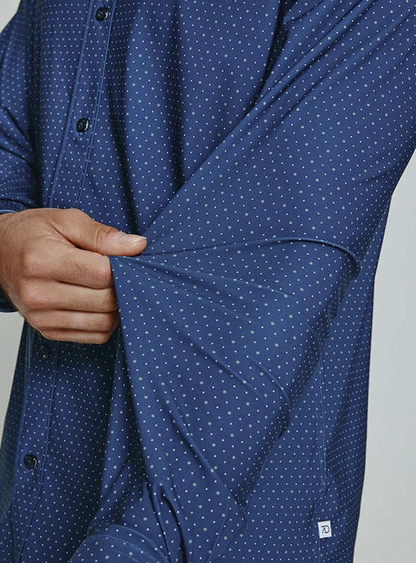 Model Wearing 7 Diamonds Anton Long sleeve 4-way stretch shirt in Navy close up view