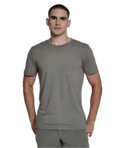 Model wearing 7 Diamonds Core crew-neck t-shirt in steel gray, front view