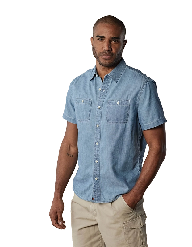 Model Wearing The Normal Brand Chambray Short sleeve shirt, front view