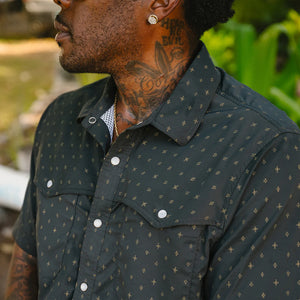 Mens black western snap shirt lightweight performance fabric outdoor wear detail