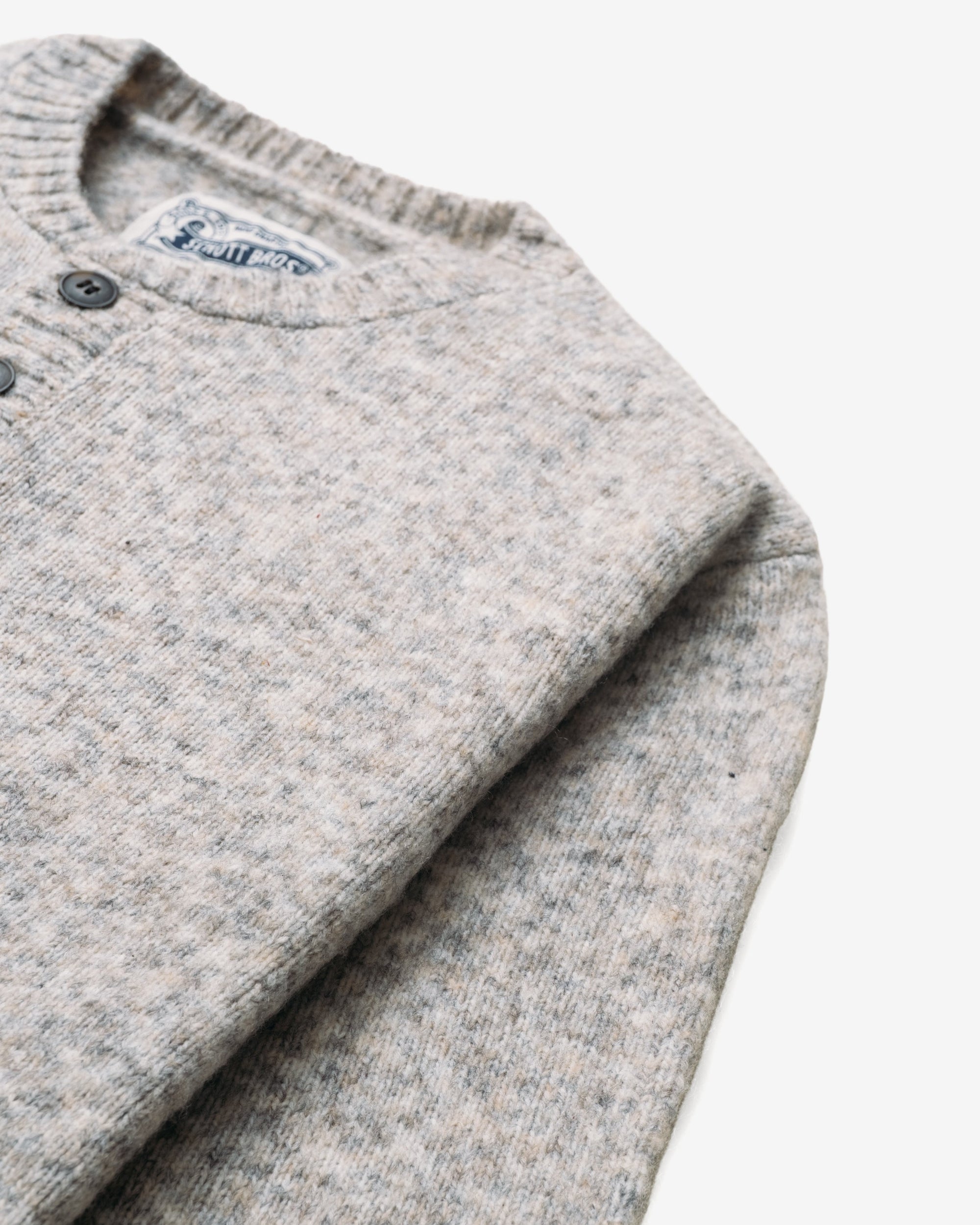 Shoulder and collar detail on the Cloud Grey tri-blend henley sweater - The Simple Man