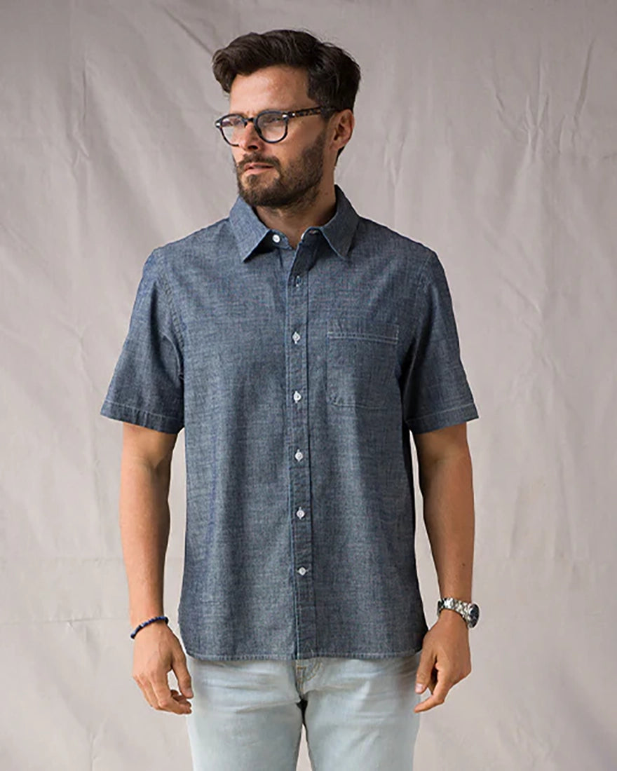 Ace Rivington Short Sleeve Tailored Shirt Indigo Rinse worn on model front view — slim fit indigo chambray men's button-down shirt