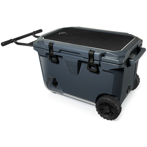 Brümate's brutank all terrain cooler in Nightfall blue