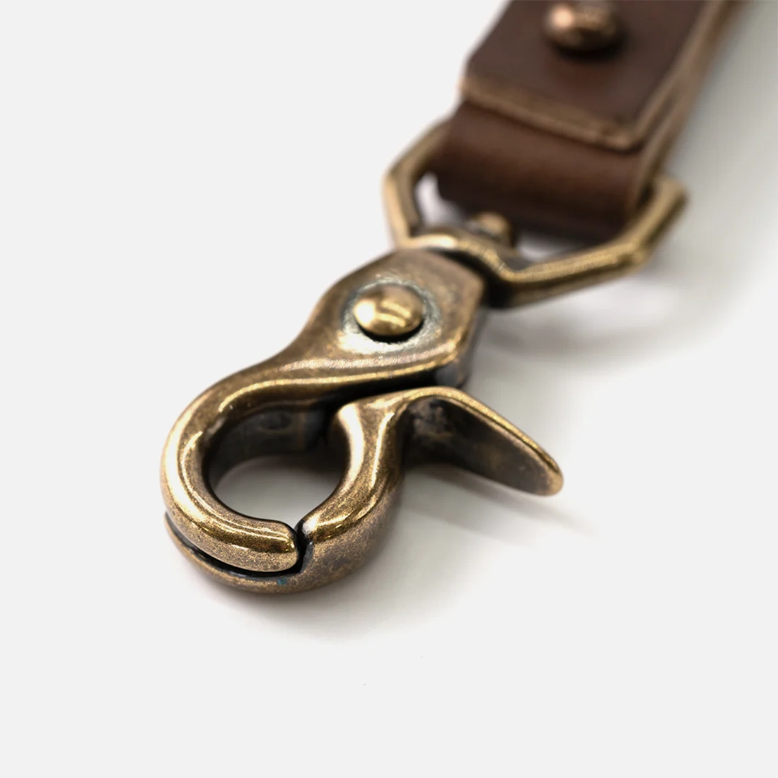Wheeler leather keychain in umber with solid brass swivel clip