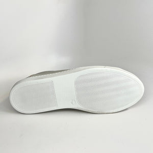 Wally Walker Piuma Uno Sneaker in white view of the sole