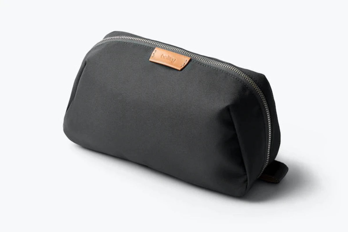 Bellroy Toiletry kit Plus In Charcoal 